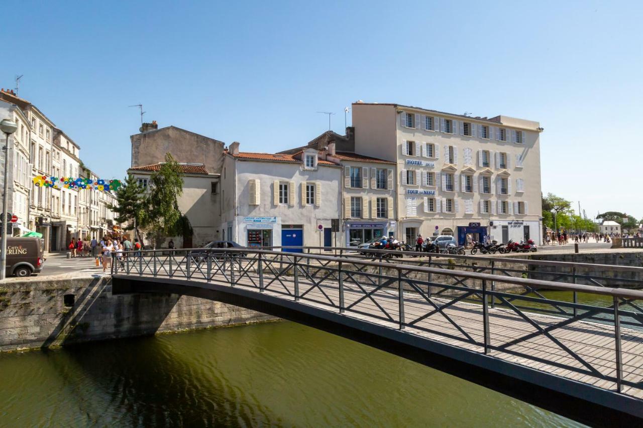 Hotel Tour De Nesle La Rochelle Vieux Port 3 Etoiles 3*